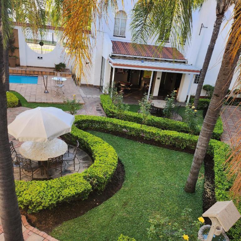Casa Grande Guest Lodge 브리츠 외부 사진
